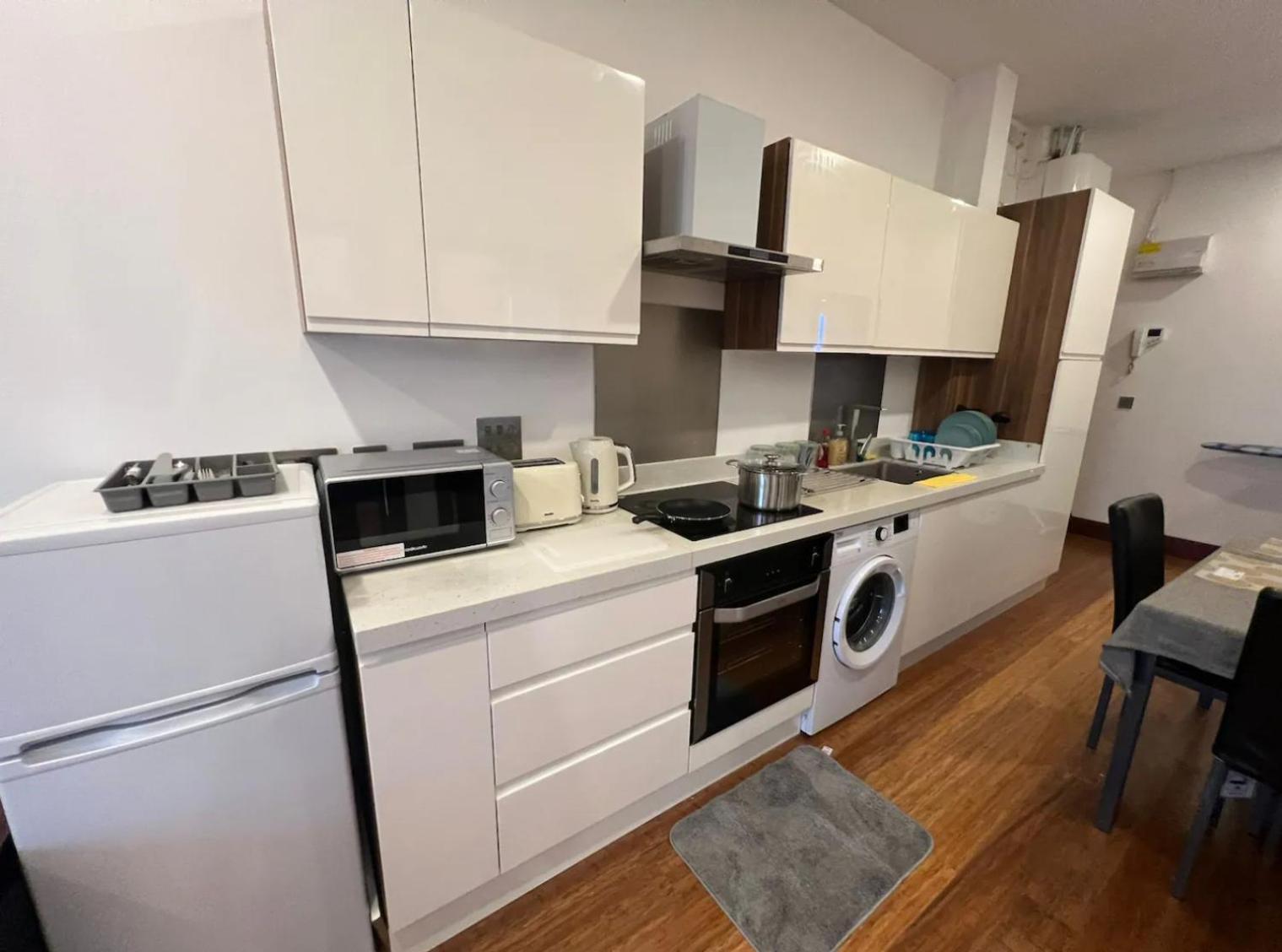 85 Exchange Court Apartment